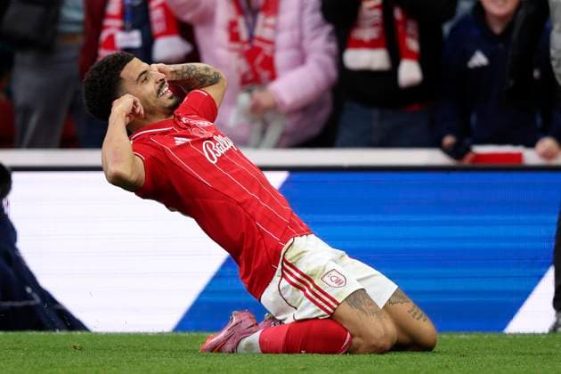 Nottingham Forest v Leeds United - Premier League Morgan Gibbs-White of Nottingham Forest celebrates 2nd goal during the Premier League match between Nottingham Forest and Leeds United at City Ground on November 9, 2025 in Nottingham, England. Nottingham City Ground England United Kingdom Copyright: xNealxSimpson Sportsphoto APLx 14140773