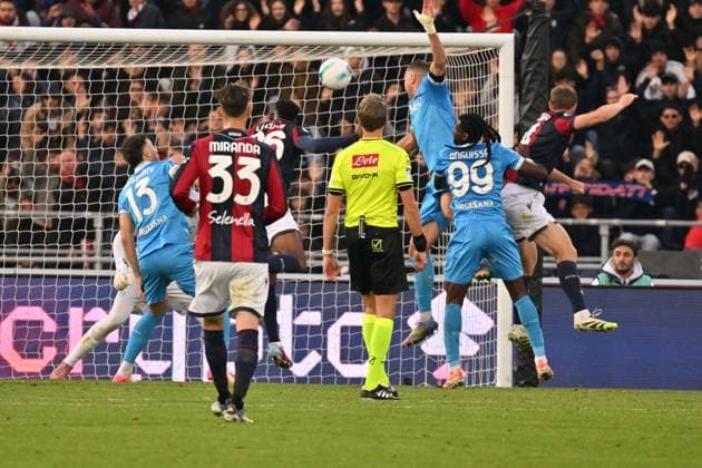 Foto IPP Felice De Martino Bologna 09 11 2025 Calcio Campionato serie A 2025-2026 Bologna - Napoli Nella foto: Gol di Jhon Lucumi Italy Photo Press World Copyright Bologna italy Italia ITALY  Copyright: xR4924_italyphotopressx