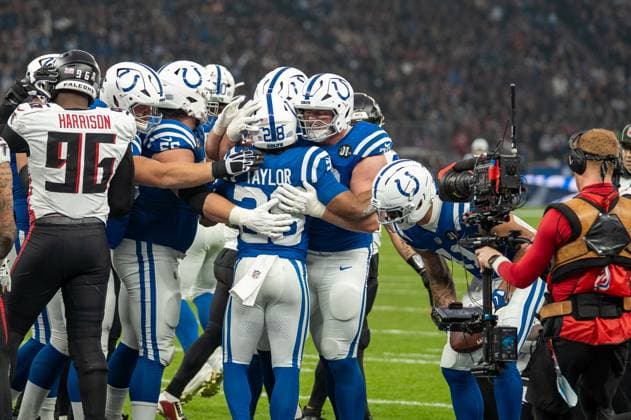 Germany, American Football, NFL, Week 10, 2025 2026, Indianapolis Colts Atlanta Falcons on 09 11 in Berlin Olympiastadion Touchdown Colts Taylor Copyright: xSvenxHeidmannx