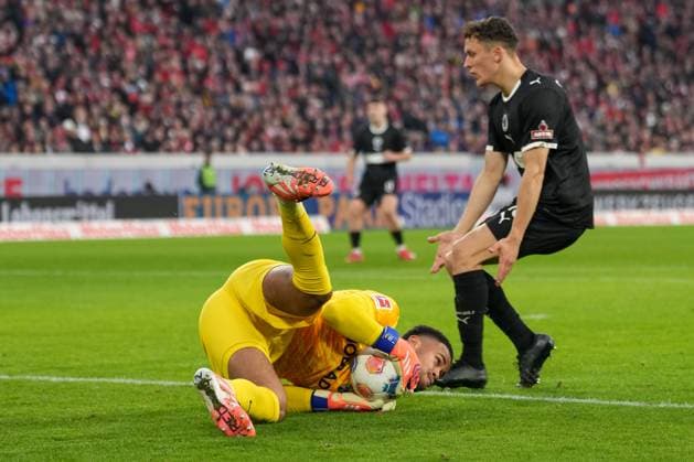 Noah Atubolu SC Freiburg, 01 on the ball , Germany, Soccer, 1 Bundesliga, 10 Matchday, 2025 2026, SC Freiburg vs FC St Pauli, 09 11 2025, Europa Park Stadion, Freiburg, Germany DFL REGULATIONS PROHIBIT ANY USE OF PHOTOGRAPHS AS IMAGE SEQUENCES AND OR QUASI VIDEO Freiburg Europa Park Stadion Baden Württemberg Germany Copyright: xArnexAmbergx