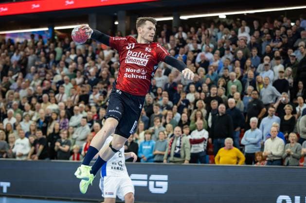 DAIKIN HBL SG Flensburg Handewitt vs Handball Sport Verein Hamburg 09 11 25 Emil Jakobsen No 31, SG Flensburg Handewitt in attack DAIKIN HBL SG Flensburg Handewitt vs Handball Sport Verein Hamburg, GP JOULE Arena on 09 11 25 Copyright: xBEAUTIFULxSPORTS MarioxM.xKobergx