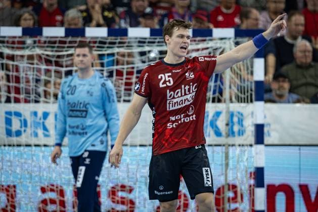 DAIKIN HBL SG Flensburg Handewitt vs Handball Sport Verein Hamburg 09 11 25 Lukas Jørgensen Nr 25, SG Flensburg Handewitt shows a move DAIKIN HBL SG Flensburg Handewitt vs Handball Sport Verein Hamburg, GP JOULE Arena on 09 11 25 Copyright: xBEAUTIFULxSPORTS MarioxM.xKobergx
