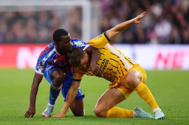 London, England, 9th November 2025. Tyrick Mitchell of Crystal Palace and Joel Veltman of Brighton and Hove Albion tussle after a challenge for the ball during the Crystal Palace vs Brighton and Hove Albion Premier League match at Selhurst Park, London. Picture credit should read: Paul Terry Sportimage EDITORIAL USE ONLY. No use with unauthorised audio, video, data, fixture lists, club league logos or live services. Online in-match use limited to 120 images, no video emulation. No use in betting, games or single club league player publications. SPI_022_PT_Crystal_Palace_Brighton SPI-4277-0022