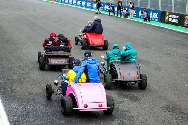 F1 - SAO PAULO GRAND PRIX 2025 All drivers racing during the drivers™ parade during the 2025 Formula 1 Grande Premio de Sao Paulo, 2025 Sao Paulo Grand Prix, 21th round of the 2025 FIA Formula One World Championship, WM, Weltmeisterschaft from November 7 to 9, 2025 on the Interlagos, in Sao Paulo, Brazil - Sao PauloBrazil  Copyright: xFLORENTxGOODENx