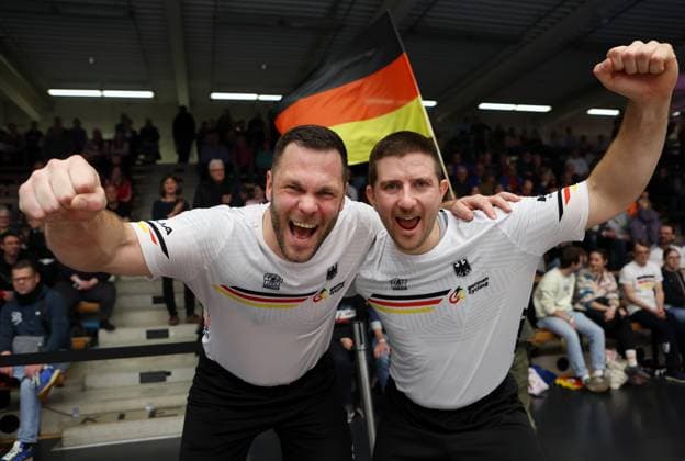 BAU 09 11 2025 Göppingen Artistic Cycling UCI Indoor Cycling World Championships 2025, f l Cycling World Champion Raphael Kopp and Bernd Mlady GER cheer