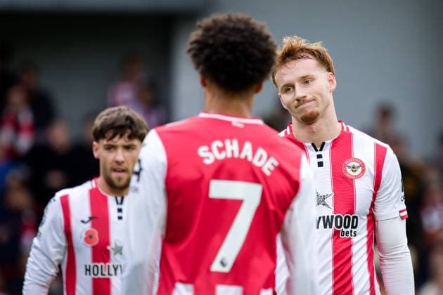 BRENTFORD, ENGLAND - NOVEMBER 9: Sepp van den Berg of Brentford during the Premier League match between Brentford and Newcastle United at Gtech Community Stadium on November 9, 2025 in Brentford, England. SPO 