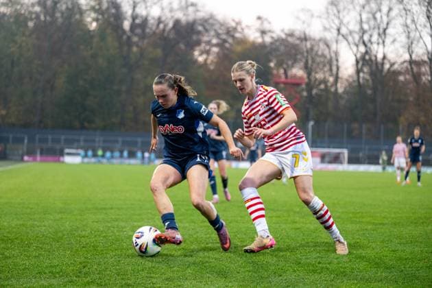 Marie Steiner TSG Hoffenheim, 19 in duel with Anna Lena Stolze FC Koeln, 7 , GER, 1 FC Koeln vs TSG 1899 Hoffenheim, Football Google Pixel Frauen Bundesliga, 10 Spieltag, Saison 2025 2026, 09 11 2025 DFB regulations prohibit any use of photographs as image sequences and or quasi video GER, 1 FC Koeln vs TSG 1899 Hoffenheim, Football Google Pixel Frauen Bundesliga, 10 Spieltag, Saison 2025 2026, 09 11 2025 Koeln Copyright: xEibner-Pressefoto Memmlerx EP_MMR