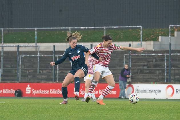 Valesca Ampoorter (18 TSG Hoffenheim) and Sandra Maria Jessen (6 1. FC Köln) during the Google Pixel Frauen-Bundesliga between 1. FC Köln and TSG Hoffenheim at Franz-Kremer-Stadion in Cologne, Germany. Copyright: xQianruxZhang SPPx Sportspressphoto_SPR59670