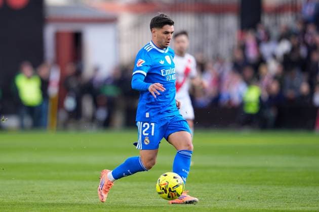 November 9, 2025, Madrid, Madrid, Spain: Brahim Diaz of Real Madrid CF in action during the Spanish League, LaLiga EA Sports, football match played between Rayo Vallecano and Real Madrid C.F. at Estadio de Vallecas on November 9, 2025, in Madrid, Spain. Madrid Spain - ZUMAa181 20251109_zaa_a181_122 Copyright: xDennisxAgyemanx