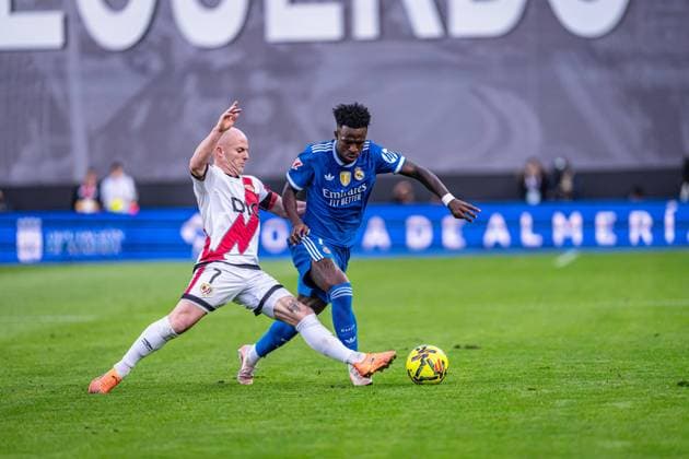 Spanish La Liga EA Sports soccer match Rayo Vallecano vs Real Madrid at Vallecas stadium in Madrid. 09 November 2025 Vinicius Jr 900 Cordon Press  900 CordonxPress LOF - Rayo Vallecano vs Real Madrid