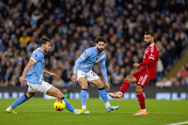 Football - FA Premier League - Manchester City FC v Liverpool FC MANCHESTER, ENGLAND - Sunday, November 9, 2025: Liverpool s Mohamed Salah during the FA Premier League match between Manchester City FC and Liverpool FC at the City of Manchester Stadium. (Photo by David Rawcliffe Propaganda) MANCHESTER City of Manchester Stadium GREATER MANCHESTER ENGLAND  Copyright: xDavidxRawcliffex P2025-11-09-Man_City_Liverpool-28