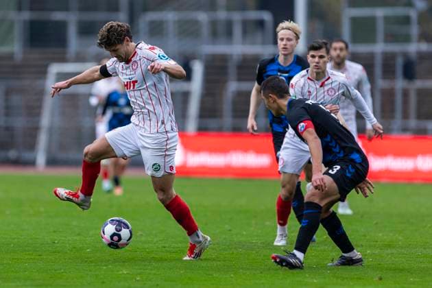 Regionalliga West Fortuna Köln SC Paderborn U21, 09 11 2025 Enzo Wirtz Fortuna Köln, 9 Regionalliga West, Fortuna Köln SC Paderborn U21, 15 Matchday, on 09 11 2025, Südstadion, Cologne Copyright: xBEAUTIFULxSPORTS Meuselx