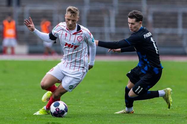 Regionalliga West Fortuna Köln SC Paderborn U21, 09 11 2025 Kevin Brechmann Fortuna Köln, 27 , Georg Ermolaev SC Paderborn U21, 11 Regionalliga West, Fortuna Köln SC Paderborn U21, 15 Matchday, on 09 11 2025, Südstadion, Cologne Copyright: xBEAUTIFULxSPORTS Meuselx