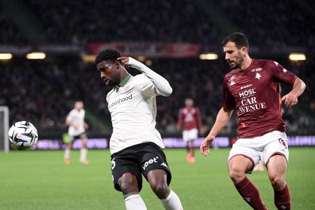 FC Metz v OGC Nice - Ligue 1 McDonald s 2025 2026 02 Maxime COLIN (fcm) - 25 Mohamed-Ali CHO (ogcn) during the Ligue 1 McDonald s match between Metz and Nice at Stade Saint-Symphorien on November 9, 2025 in Metz, France. Metz France  Copyright: xFEPx 776348196