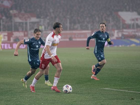Germany Soccer 3 Liga 2025 26, 14 Matchday SSV Jahn Regensburg vs TSV 1860 Munich Jahnstadion Regensburg Noel Eichinger SSV Jahn Regensburg, 11 Copyright: xChristopherxRupprechtx