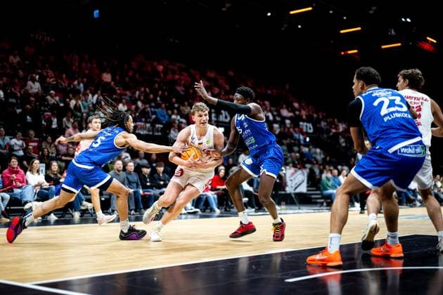 09 11 2025 Basketball Season 2025 2026 2 Bundesliga Pro A 11 Matchday Nuremberg Falcons Basketball Club NBC PS Karlsruhe Lions ThHa xthxhax Tyrese Williams 5, PS Karlsruhe Lions, PSK Lions Tom Stoiber 28, Nuremberg Falcons BC NBC David Opowu Ejah 25, PS Karlsruhe Lions, PSK Lions