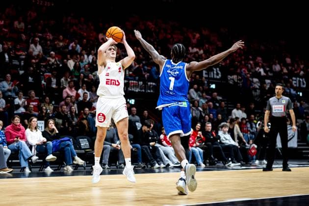 09 11 2025 Basketball Season 2025 2026 2 Bundesliga Pro A 11 Matchday Nuremberg Falcons Basketball Club NBC PS Karlsruhe Lions ThHa xthxhax Carter Whitt 2, Nuremberg Falcons BC NBC Lynval William Alexander Elli 1, PS Karlsruhe Lions, PSK Lions