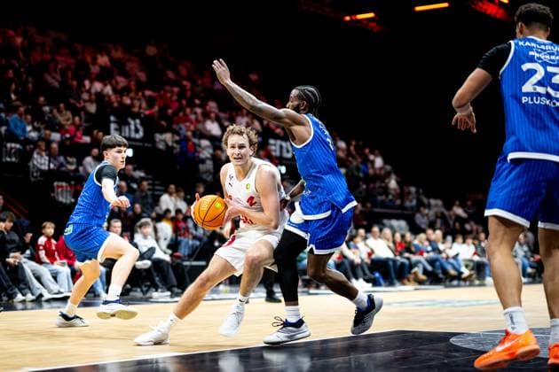09 11 2025 Basketball Season 2025 2026 2 Bundesliga Pro A 11 Matchday Nuremberg Falcons Basketball Club NBC PS Karlsruhe Lions ThHa xthxhax Carter Whitt 2, Nuremberg Falcons BC NBC Lynval William Alexander Elli 1, PS Karlsruhe Lions, PSK Lions