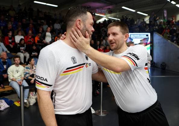 BAU 09 11 2025 Göppingen Artistic Cycling UCI Indoor Cycling World Championships 2025, f l Cycling World Champion Raphael Kopp and Bernd Mlady GER cheer