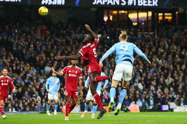 Erling Haaland of Manchester City scores to make it 1-0 and celebrates Manchester City v Liverpool, Premier League, Football, Etihad Stadium, Manchester, UK - 09 Nov 2025Manchester Etihad Stadium United Kingdom EDITORIAL USE ONLY No use with unauthorised audio, video, data, fixture lists, club league logos or live services. Online in-match use limited to 120 images, no video emulation. No use in betting, games or single club league player publications. Copyright: xPaulxCurrie Shutterstockx 15702266al