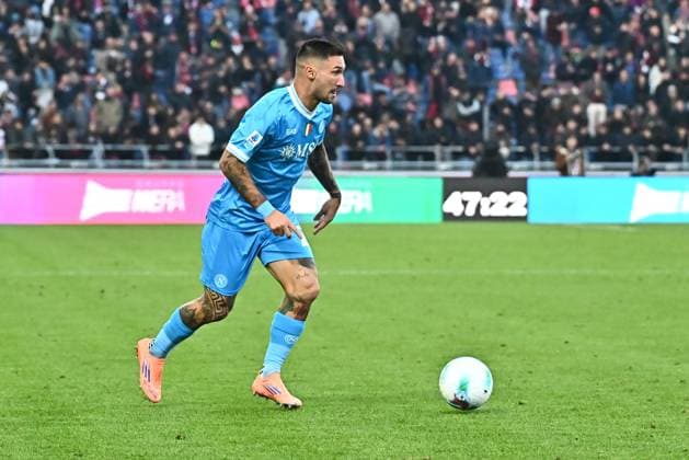 Matteo Politano of SSC Napoli during match between Bologna FC and SSC Napoli - Serie A Enilive at Stadio Dall Ara onNovember 09, 2025 in Bologna, Italy.  Copyright: xAndreaxIommarini IPAxSportx xipa-agency.netx xx IPA_67748896 IPA_Agency_IPA67748896