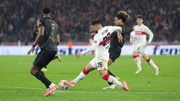 Stuttgart , Bundesliga Soccer VfB Stuttgart vs FC Augsburg , f l Chrislain Matsima Augsburg Deniz Undav VfB According to the regulations of the DFL German Soccer League, it is prohibited to use or have used photographs taken in the stadium and or of the match in the form of sequential images and or video-like photo series