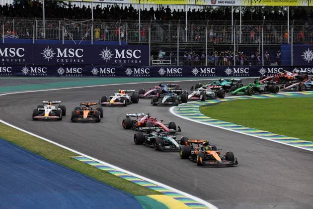F1 - SAO PAULO GRAND PRIX 2025 04 NORRIS Lando (gbr), McLaren F1 Team MCL39, action during the 2025 Formula 1 Grande Premio de Sao Paulo, 2025 Sao Paulo Grand Prix, 21th round of the 2025 FIA Formula One World Championship, WM, Weltmeisterschaft from November 7 to 9, 2025 on the Interlagos, in Sao Paulo, Brazil - Sao PauloBrazil  Copyright: xDPPIx