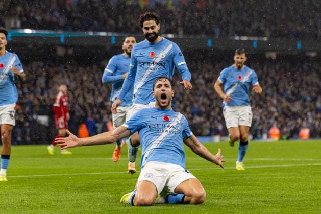 Football - FA Premier League - Manchester City FC v Liverpool FC MANCHESTER, ENGLAND - Sunday, November 9, 2025: Manchester City s Nico Gonzalez celebrates after scoring the second goal during the FA Premier League match between Manchester City FC and Liverpool FC at the City of Manchester Stadium. (Photo by David Rawcliffe Propaganda) MANCHESTER City of Manchester Stadium GREATER MANCHESTER ENGLAND  Copyright: xDavidxRawcliffex P2025-11-09-Man_City_Liverpool-79