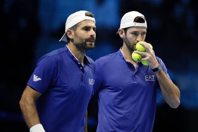 Italy s Simone Bolelli and Andrea Vavassori during their doubles tennis match of the ATP, Tennis Herren World Tour Finals against Great Britain s Julian Cash and Lloyd Glasspool at the Inalpi Arenain Turin, Italy - Sunday, Nov. 9, 2025. - .  Copyright: xMarcoxAlpozzi LaPressex