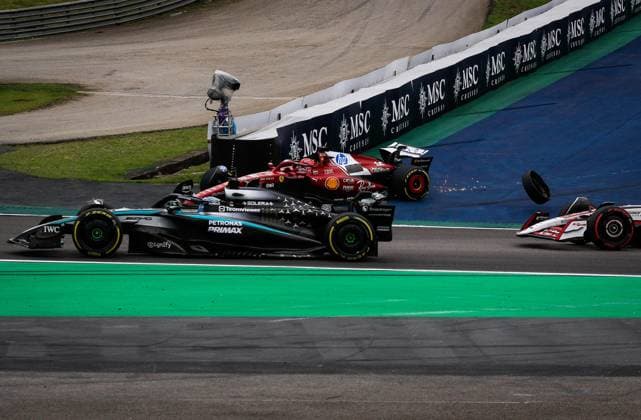 Grande Premio MSC Fórmula 1 Brasil SaO PAULO, SP - 09.11.2025: GRANDE PREMIO MSC FoRMULA 1 BRASIL - Brazilian Formula 1 Grand Prix MSC Cruises, in Sao Paulo, this Sunday (09) at the JosÃ Carlos Pace racetrack in Interlagos, south of the capital of Sao Paulo. In the photo, the car of the Scuderia Ferrari HP driver, Charles Leclerc (16), has a tire blown out after a crash. (Photo: Aloisio Mauricio Fotoarena) x2839046x  AloisioxMauricio