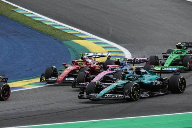 F1 - SAO PAULO GRAND PRIX 2025 44 HAMILTON Lewis (gbr), Scuderia Ferrari SF-25, action, 43 COLAPINTO Franco (arg), Alpine F1 Team A525, action during the 2025 Formula 1 Grande Premio de Sao Paulo, 2025 Sao Paulo Grand Prix, 21th round of the 2025 FIA Formula One World Championship, WM, Weltmeisterschaft from November 7 to 9, 2025 on the Interlagos, in Sao Paulo, Brazil - Sao PauloBrazil Copyright: xDPPIx