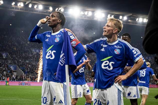 FOOTBALL: Ligue 1 Racing Strasbourg (RCS) vs Lille. 09 11 2025 Stade de la Meinau. Strasbourg - France Joie des joueurs de l equipe de Racing Strasbourg apres le but de Emmanuel Emegha 10 (RCS)  Copyright: xx