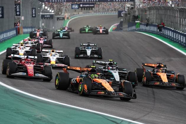 F1 - SAO PAULO GRAND PRIX 2025 04 NORRIS Lando (gbr), McLaren F1 Team MCL39, action during the 2025 Formula 1 Grande Premio de Sao Paulo, 2025 Sao Paulo Grand Prix, 21th round of the 2025 FIA Formula One World Championship, WM, Weltmeisterschaft from November 7 to 9, 2025 on the Interlagos, in Sao Paulo, Brazil - Sao PauloBrazil  Copyright: xDPPIx