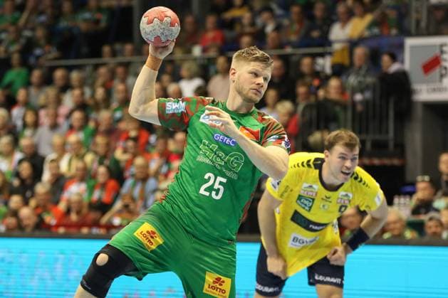 09 11 2025, xgox, Handball, Daikin HBL, SC Magdeburg SC Magdeburg Rhein Neckar Loewen v l Sebastian Barthold Magdebug, 25 throws goal, Torschuetze, erzielt Tor, Treffer, scores the goal Siebenmeter Magdeburg