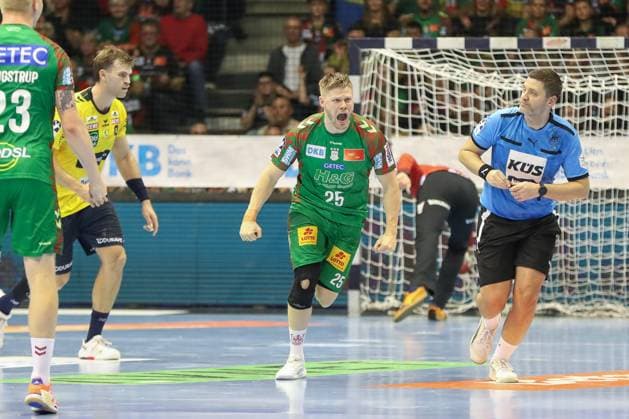 09 11 2025, xgox, Handball, Daikin HBL, SC Magdeburg SC Magdeburg Rhein Neckar Loewen v l Sebastian Barthold Magdebug, 25 Jubel, Torjubel, jubelt über das Tor, celebrate the goal, celebration Magdeburg
