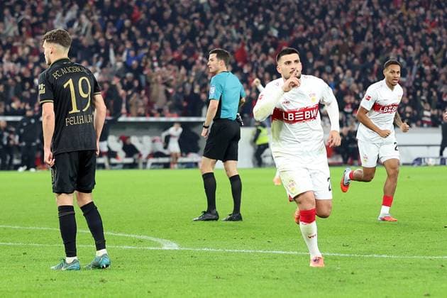 09 11 2025, xrekx, Fussball 1 Bundesliga, VfB Stuttgart FC Augsburg v l Torjubel nach dem Tor zum celebrating the goal celebrate 3 2 durch Deniz Undav VfB Stuttgart DFL DFB REGULATIONS PROHIBIT ANY USE OF PHOTOGRAPHS as IMAGE SEQUENCES and or QUASI VIDEO Stuttgart