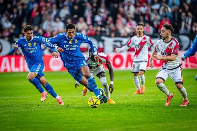 Spanish La Liga EA Sports soccer match Rayo Vallecano vs Real Madrid at Vallecas stadium in Madrid. 09 November Jude Bellingham 900 Cordon Press  900 CordonxPress LOF - Rayo Vallecano vs Real Madrid
