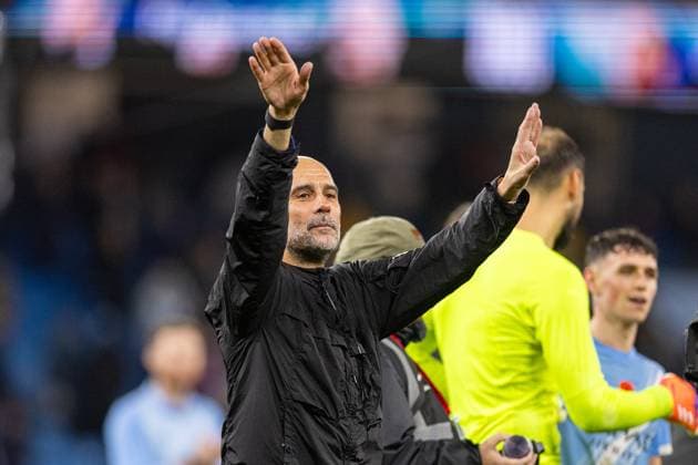Football - FA Premier League - Manchester City FC v Liverpool FC MANCHESTER, ENGLAND - Sunday, November 9, 2025: Manchester City s head coach Josep Pep Guardiola celebrates a win on his 1000th match as a coach after the FA Premier League match between Manchester City FC and Liverpool FC at the City of Manchester Stadium. (Photo by David Rawcliffe Propaganda) MANCHESTER City of Manchester Stadium GREATER MANCHESTER ENGLAND  Copyright: xDavidxRawcliffex P2025-11-09-Man_City_Liverpool-131