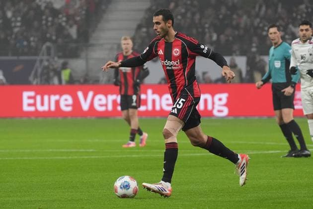 Ellyes Skhiri Eintracht Frankfurt, 15 Frankfurt 09 11 2025 Eintracht Frankfurt vs 1 FSV Mainz 05, Deutsche Bank Park, Matchday 10 Bundesliga