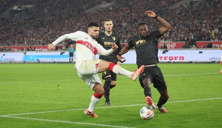 Stuttgart , Bundesliga soccer VfB Stuttgart vs FC Augsburg , from left Deniz Undav VfB Chrislain Matsima Augs According to the regulations of the DFL German Football League, it is prohibited to use or have used photographs taken in the stadium and or of the match in the form of sequential images and or video-like photo series