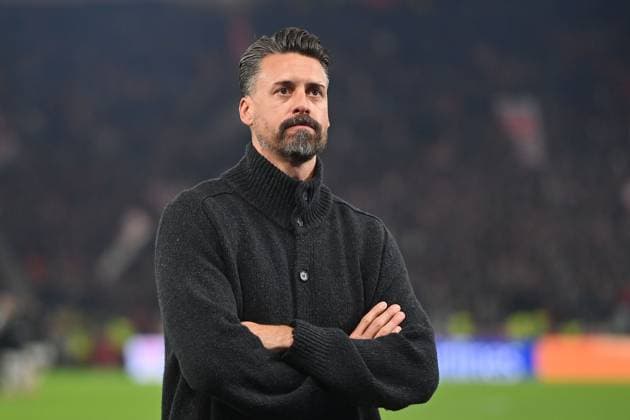Sandro WAGNER Coach FC Augsburg , after the end of the match in front of the Augsburg fan block, single image, cropped single motif, half figure, half figure Football 1 Bundesliga Season 2025 2026, 10 Matchday, Matchday10 VfB Stuttgart FC Augsburg 3 2 on 09 11 2025 MHP ARENA