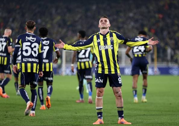 Fenerbahce v Zecorner Kayserispor - Turkish Super Lig ISTANBUL, TURKIYE - NOVEMBER 09: Kerem Akturkoglu (9) of Fenerbahce celebrates after scoring a goal during the Turkish Super Lig Week 12 match between Fenerbahce and Zecorner Kayserispor at Chobani Stadium in Istanbul, Turkiye on November 09, 2025. Ali Atmaca Anadolu Istanbul Turkey. Editorial use only. Please get in touch for any other usage.  Copyright: x2025xAnadoluxAlixAtmacax