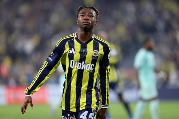 Fenerbahce v Zecorner Kayserispor - Turkish Super Lig ISTANBUL, TURKIYE - NOVEMBER 9: Dorgeles Nene of Fenerbahce celebrates after scoring a goal during the Turkish Super Lig Week 12 match between Fenerbahce and Zecorner Kayserispor at Chobani Stadium in Istanbul, Turkiye on November 9, 2025. Ali Atmaca Anadolu Istanbul Turkey. Editorial use only. Please get in touch for any other usage.  Copyright: x2025xAnadoluxAlixAtmacax