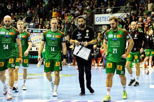 Coach Bennet Wiegert with f l Oscar Bergendahl SC Magdeburg,54 , Gisli Kristjansson SC Magdeburg,10 , Omar Ingi Magnusson SC Magdeburg,14 , Albin Lagergren SC Magdeburg,21 Handball Bundesliga Season 2025 2026 SC Magdeburg vs Rhein Neckar Löwen at the GETEC Arena in Magdeburg Action,Handball,Germany,09 11 2025