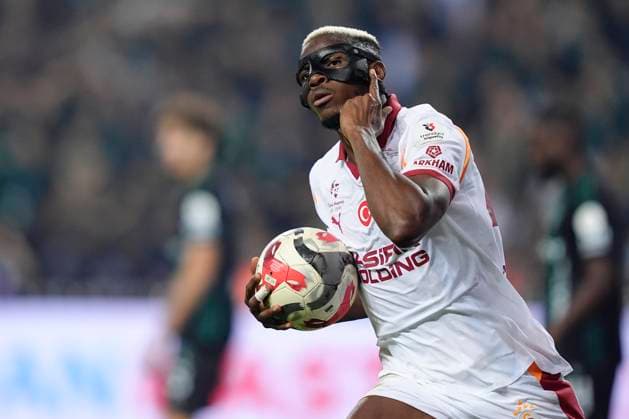 Kocaelispor v Galatasaray -Turkish Super League Victor James Osimhen of Galatasaray SK celebrates after scoring a goal was cancelled by the referee after checking the VAR during the Turkish Super League match between Kocaelispor and Galatasaray at the Kocaeli Stadium on November 9, 2025 in Kocaeli, Turkey. Kocaeli Kocaeli Turkey Copyright: xGokhanxTanerx