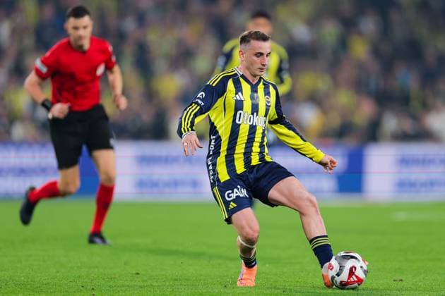 2025-11-09 Fenerbahce SK v Kayserispor - Trendyol Super Lig ISTANBUL, TURKEY - NOVEMBER 9: Kerem Akturkoglu of Fenerbahce SK in action during the Trendyol Super Lig match between Fenerbahce SK and Kayserispor at Ulker Sukru Saracoglu Stadium on November 9, 2025 in Istanbul, Turkey. (Photo by BSR Agency) Istanbul Turkey Content not available for redistribution in The Netherlands directly or indirectly through any third parties. Copyright: xBSRxAgencyx