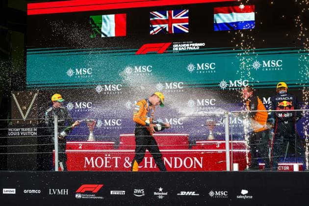 F1 - SAO PAULO GRAND PRIX 2025 KIMI ANTONELLI Andrea (ita), Mercedes AMG F1 Team W16, NORRIS Lando (gbr), McLaren F1 Team MCL39, VERSTAPPEN Max (ned), Red Bull Racing RB21, during the 2025 Formula 1 Grande Premio de Sao Paulo, 2025 Sao Paulo Grand Prix, 21th round of the 2025 FIA Formula One World Championship, WM, Weltmeisterschaft from November 7 to 9, 2025 on the Interlagos, in Sao Paulo, Brazil - Sao PauloBrazil Copyright: xFLORENTxGOODENx