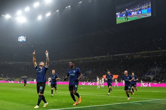 Inter Milan™s Lautaro Martinez celebrates after scoring 1-0 during the Serie A soccer match between Inter and Lazio at the San Siro Stadium in Milan , north Italy - Sunday , November 09 , 2025. - Soccer .  Copyright: xSpada LaPressex