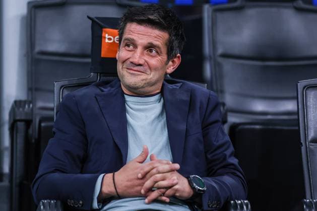 FC Internazionale vs SS Lazio Serie A 2025 26 09 11 2025 Cristian Chivu Head Coach of FC Internazionale looks on during Serie A 2025 26 football match between FC Internazionale and SS Lazio at San Siro Stadium in Milan Copyright: xBEAUTIFULxSPORTS Carabellix