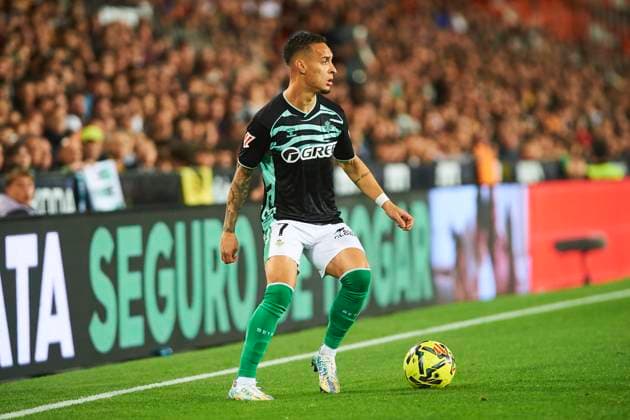 Antony (Real Betis) during the LaLiga EA Sports match between Valencia CF and Real Betis at Estadio de Mestalla on November 9, 2025 in Valencia, Spain. (Photo by Maria Jose Segovia DeFodi Images) Antony Real Betis during the LaLiga EA Sports match between Valencia CF and Real Betis at Estadio de Mestalla on November 9, 2025 in Valencia, Spain Photo by Maria Jose Segovia DeFodi Images